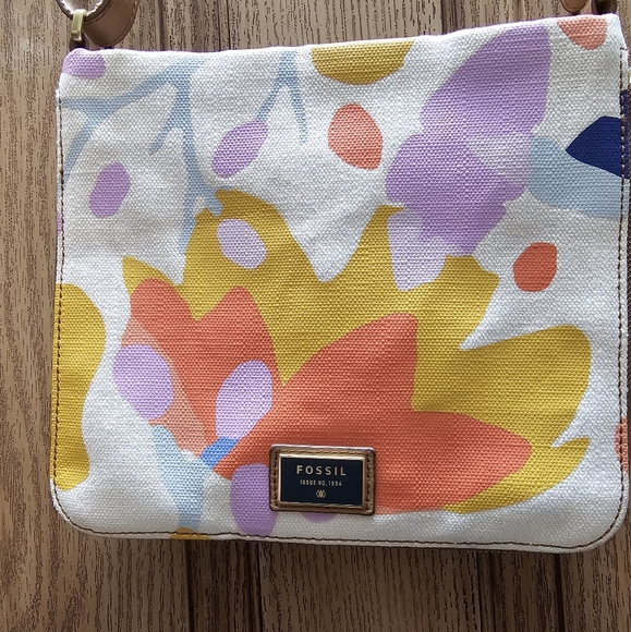 Fossil Floral Canvas and Leather Crossbody EUC - Picture 3 of 12